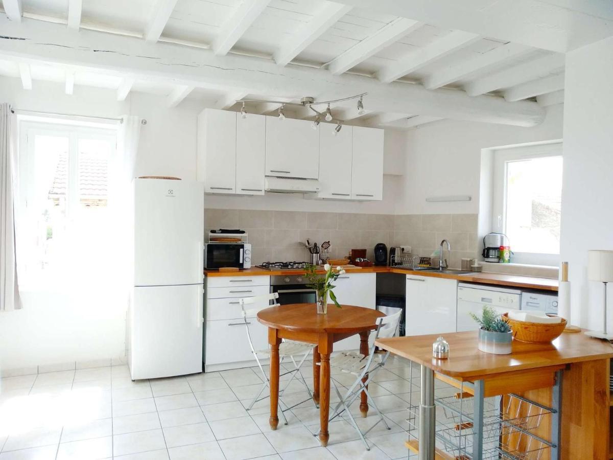 La Maison De Thuy - Gite En Auvergne Gimeaux Kültér fotó