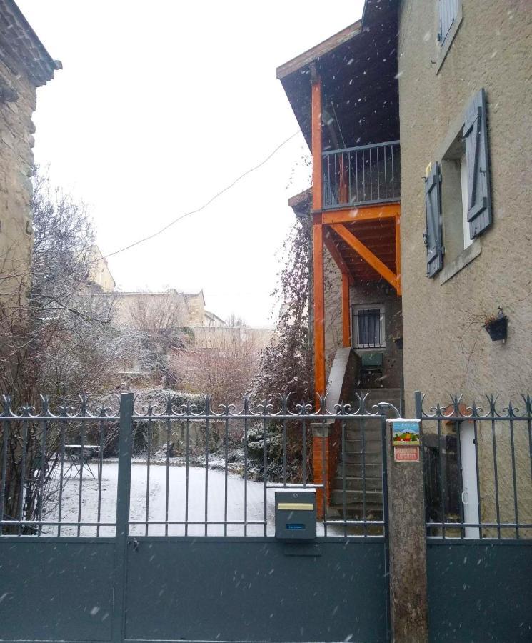 La Maison De Thuy - Gite En Auvergne Gimeaux Kültér fotó